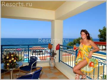 Castello Village Hotel 13